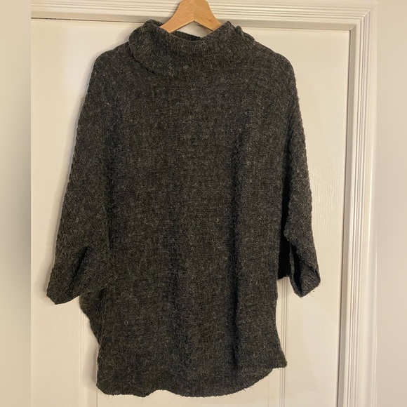 Mock-neck Heather Grey Poncho-like Sweater | M - Picture 5 of 6